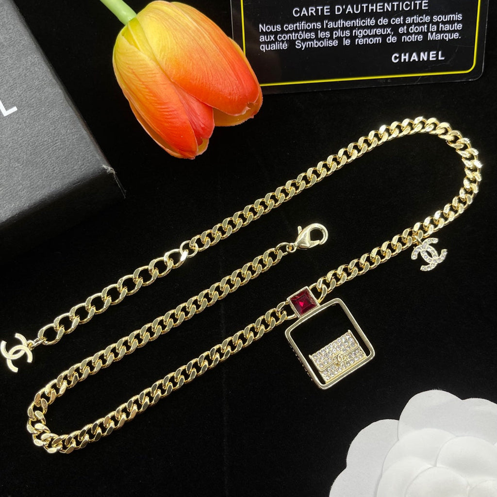 18K  Chanel Bag Pendant Chain Necklace