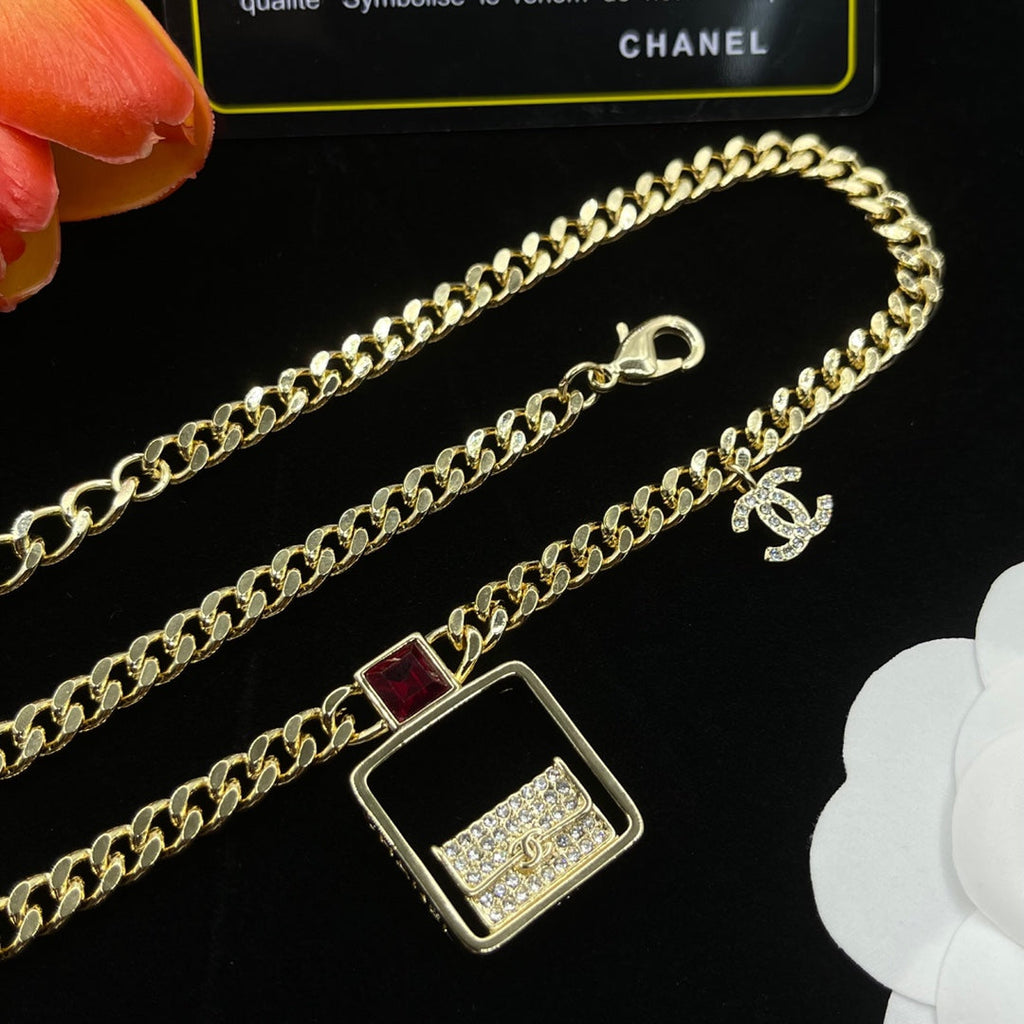 18K  Chanel Bag Pendant Chain Necklace